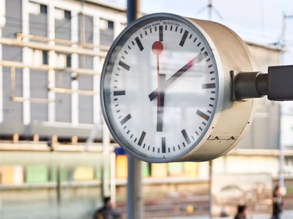 Uhr Bahnhof