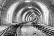 Der fertige Schanzentunnel im Bereich des grössten Gefälles im November 1965.