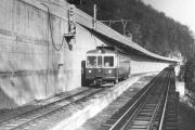 Am 10.11.1973 wurde die neue, tiefer gelegte Linienführung von Worblaufen nach Bern Wildpark in Betrieb genommen. Damit entfiel die provisorische Rampenbrücke des Schanzentunnels.