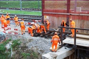 Erfolgreicher Brückeneinschub in der Bielerunterführung