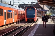 Bahnhof Jegenstorf mit zwei Zügen