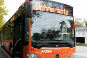 Bus mit Anschrift Bahnersatz