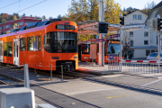 Bahn und Bus in der Papiermühle