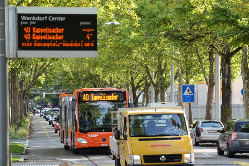 Bus im Stau - Wankdorf