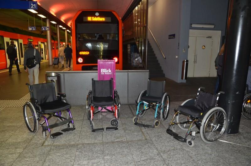 Barrierefreitheit, Rollstuhl, Bahnhof Bern, Rampe, Handicap