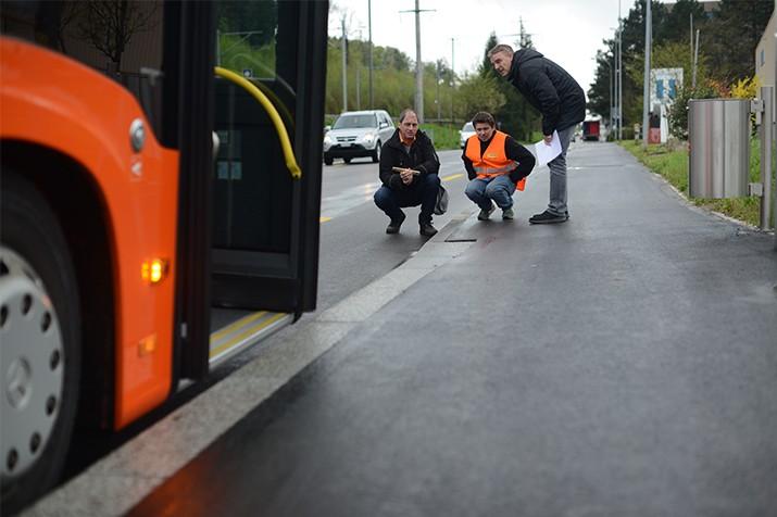 Haltestellenkante-rbs-bus