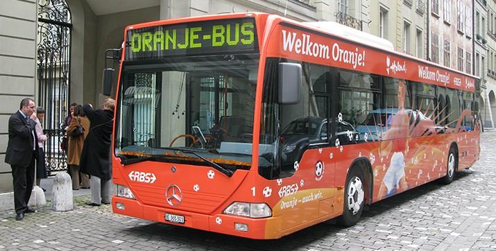 Bus, Buswerbung, Ornaje, Eurpoameisterschaft, Fussball
