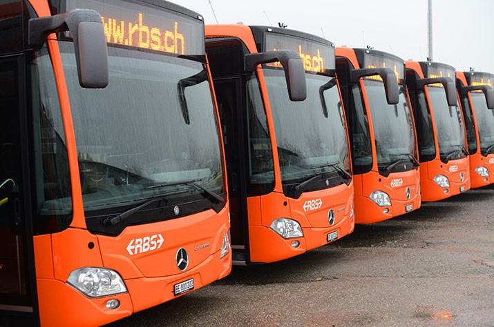 Busparade, orange, Bus