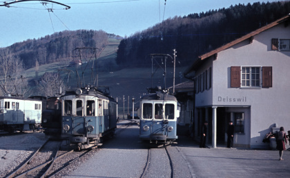 Blaues Tram in Deisswil